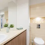 Apartman Comfy Zelazna With Two Bedrooms And Balcony Varsó
